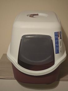 cat litter box with flap