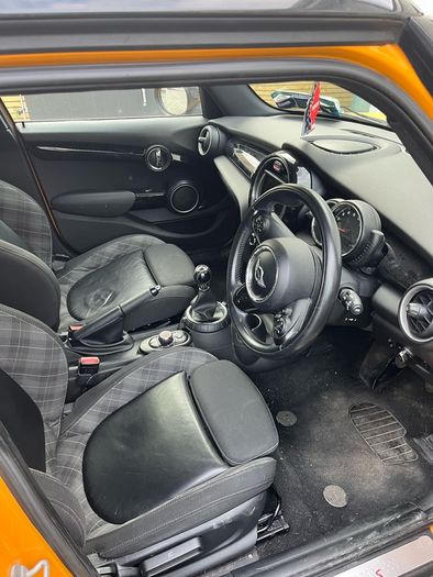 2015 Mini Hatch
