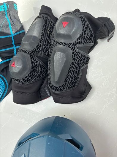 Mountain biking gear