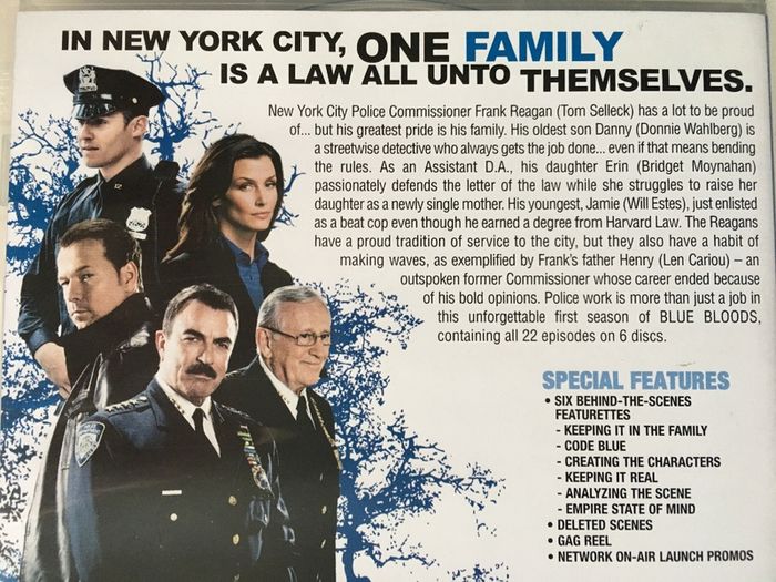 Blue Bloods - Season 01 (2010-2011) [DVD TV Boxsets]