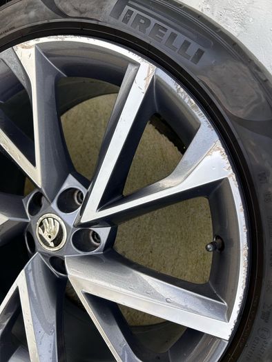 Genuine Skoda Vega Sportline 20" Alloy Wheels