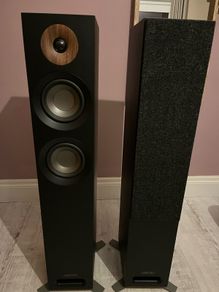 Jamo S807 Floor standing Speakers