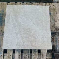 Joblot Outdoor Tile To Clear