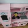 Girls pink kitchen Image 2
