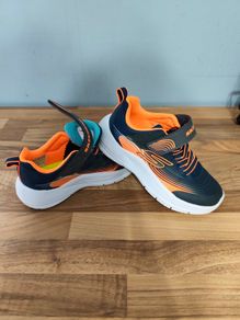 Boys trainers