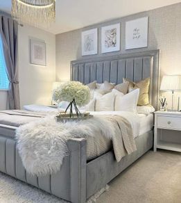 4'6 Light Grey Monaco BedFrame & Mattress.