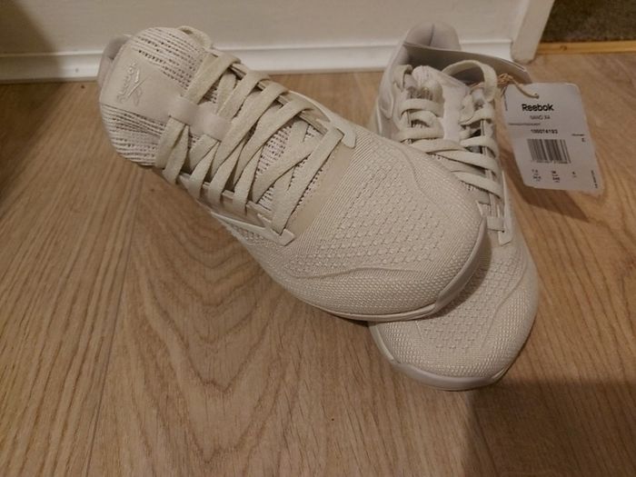 New with tags RRP 120 Eur Ladies Woman Trainers Shoes size 5 UK Nano X4 biege White sneakers