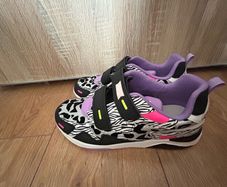 Primigi trainers size uk4 EU37 New
