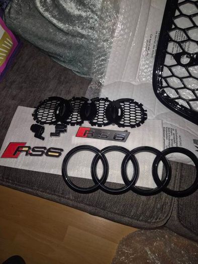 Audi A6 C7 Rs6 style Grille - Black edition honeycomb