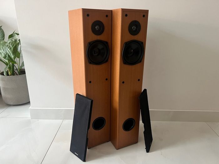Grundig HiFi speakers