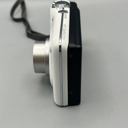 Nikon Coolpix L25 10.1MP Digital Camera White
