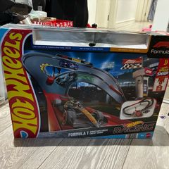 Hot Wheels formula one track