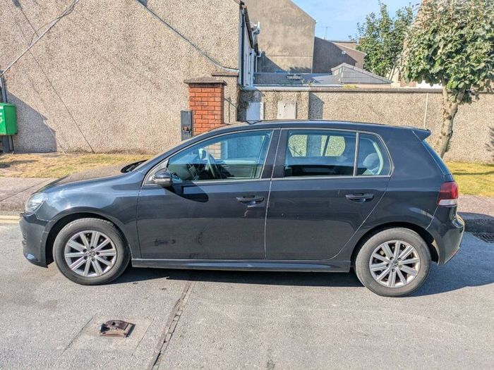Volkswagen Golf 1.6 TDI Bluemotion