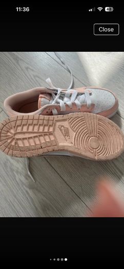 girls dunks size 2.5