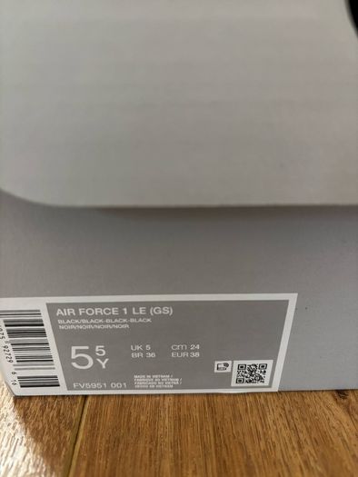 Nike Air Force 1 Black Size 5