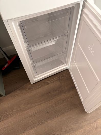 Belling fridge freezer