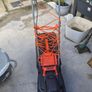 Black & Decker electric lawnmower Image 2