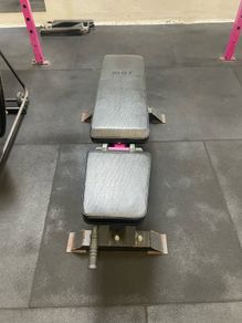 weight bench