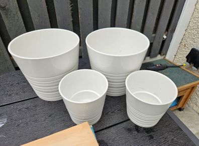 4 used ikea plant pots