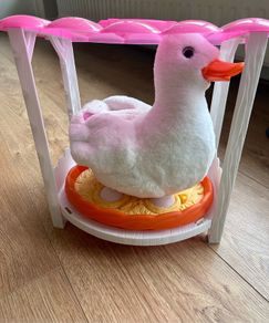 Like New Pets Alive interactive Mommy Duck and Babies with sounds
