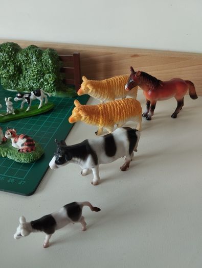ELC Vintage Farm Animal Playset 20e for the lot