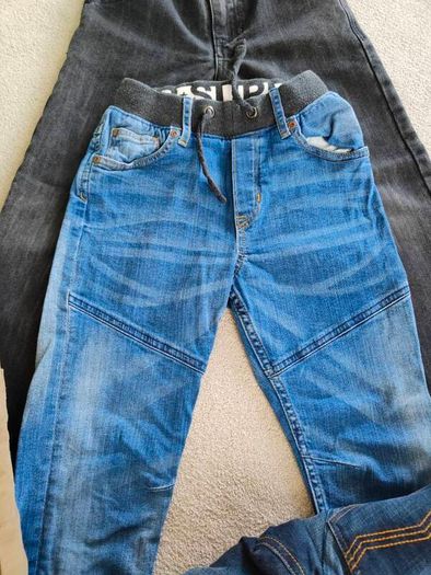 Big bundle of boys jeans 6-7 yrs