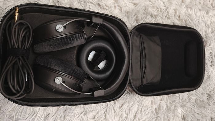 Beyerdynamic DT 1770 PRO 250Ohm headphones