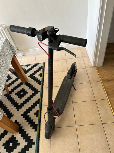Electric scooter Xiaomi pro .Very good condition.
