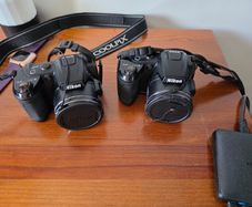 2x Nikon Coolpix L120