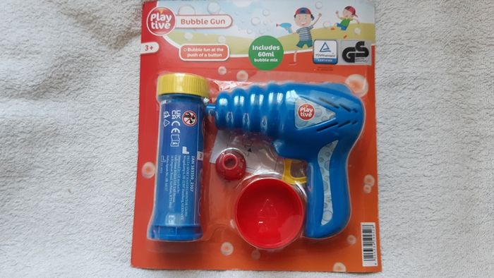 Playtive Bubble Gun with 60ml Bubble mix