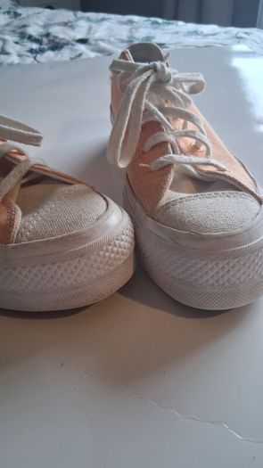 Converse low top platforms size 36.5