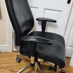 Computer chair
