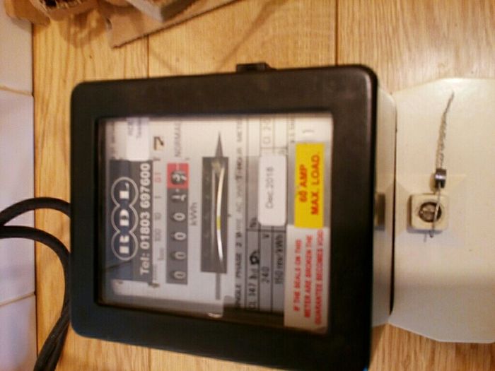 Electric metre reader