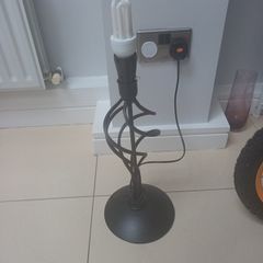 Traditional  Black  Twist Base Table Lamp.   New.  Height: 18" (Without Shade).