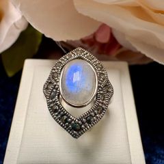 Vintage 925 Sterling Silver Moonstone & Marcasite Statement Ring