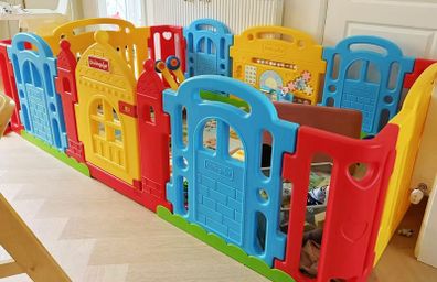 Dwinguler Castle Baby playpen