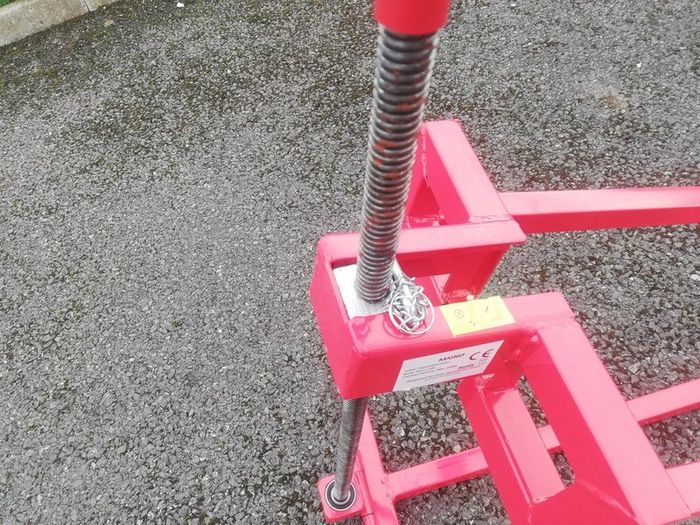 Ride-on Lawnmower Lift Jack..Free Nationwide Deliv