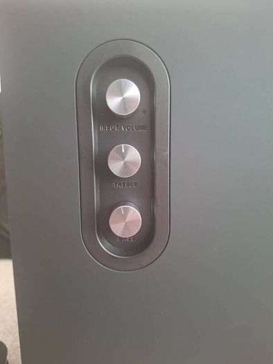 Majority desktop speakers