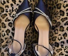 Occasion navy satin shoes - Quiz