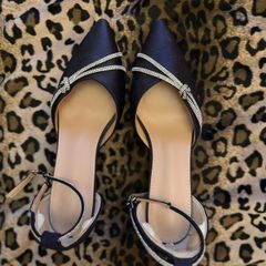 Occasion navy satin shoes - Quiz