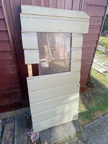 4 wooden panels