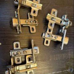 6 hinges