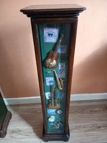 CD storage wooden musical instrument  design