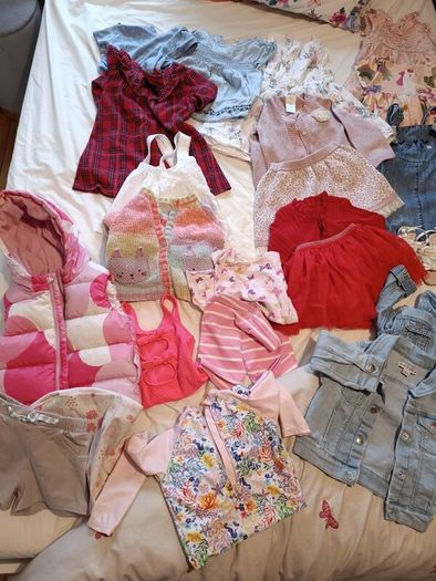 Girls' clothes 12 - 24 months