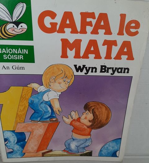 Gaeilge Gafa le Mata school book