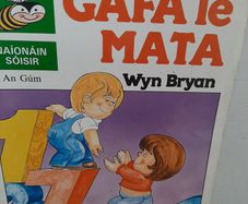 Gaeilge Gafa le Mata school book