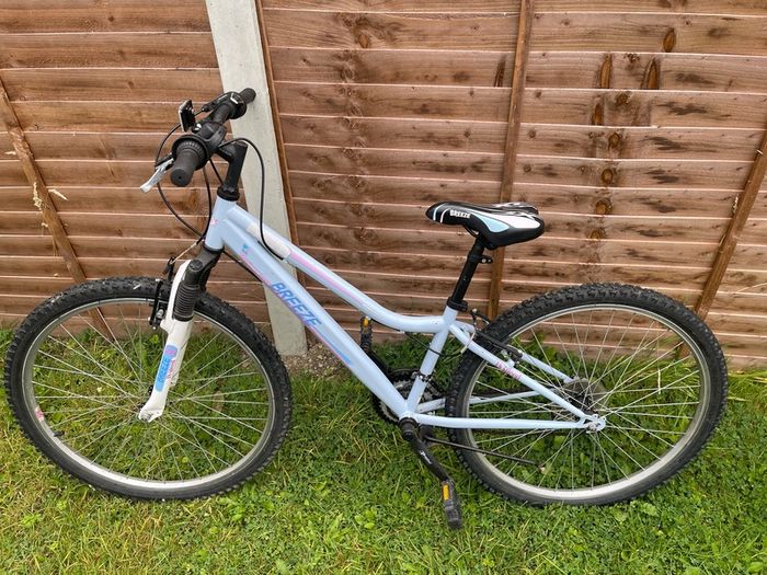 Breeze mountain bike 26 inch wheels