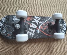 skateboard