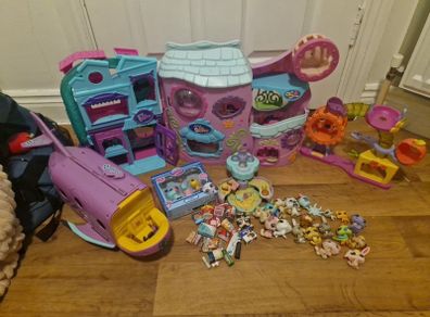 Littlest pet shop bundle mini brands