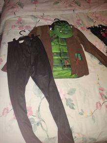 costume